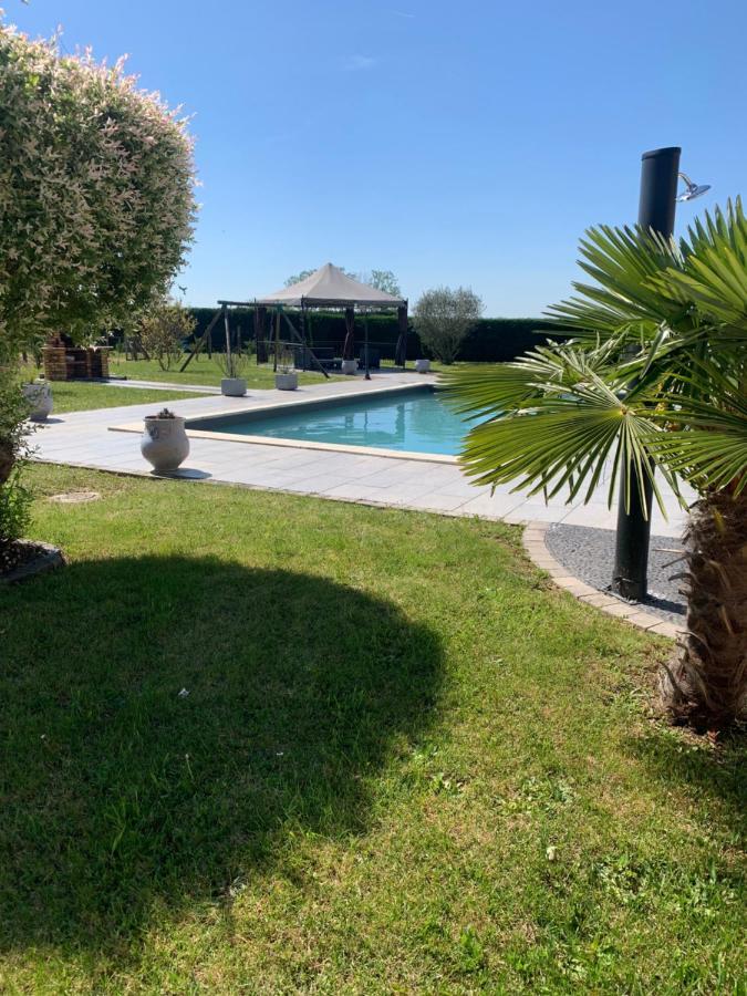 Studio Independant Avec Piscine Et Jardin L'Abergement-Sainte-Colombe Exterior photo